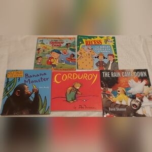 **3 Listings $20**                Children's books x 5